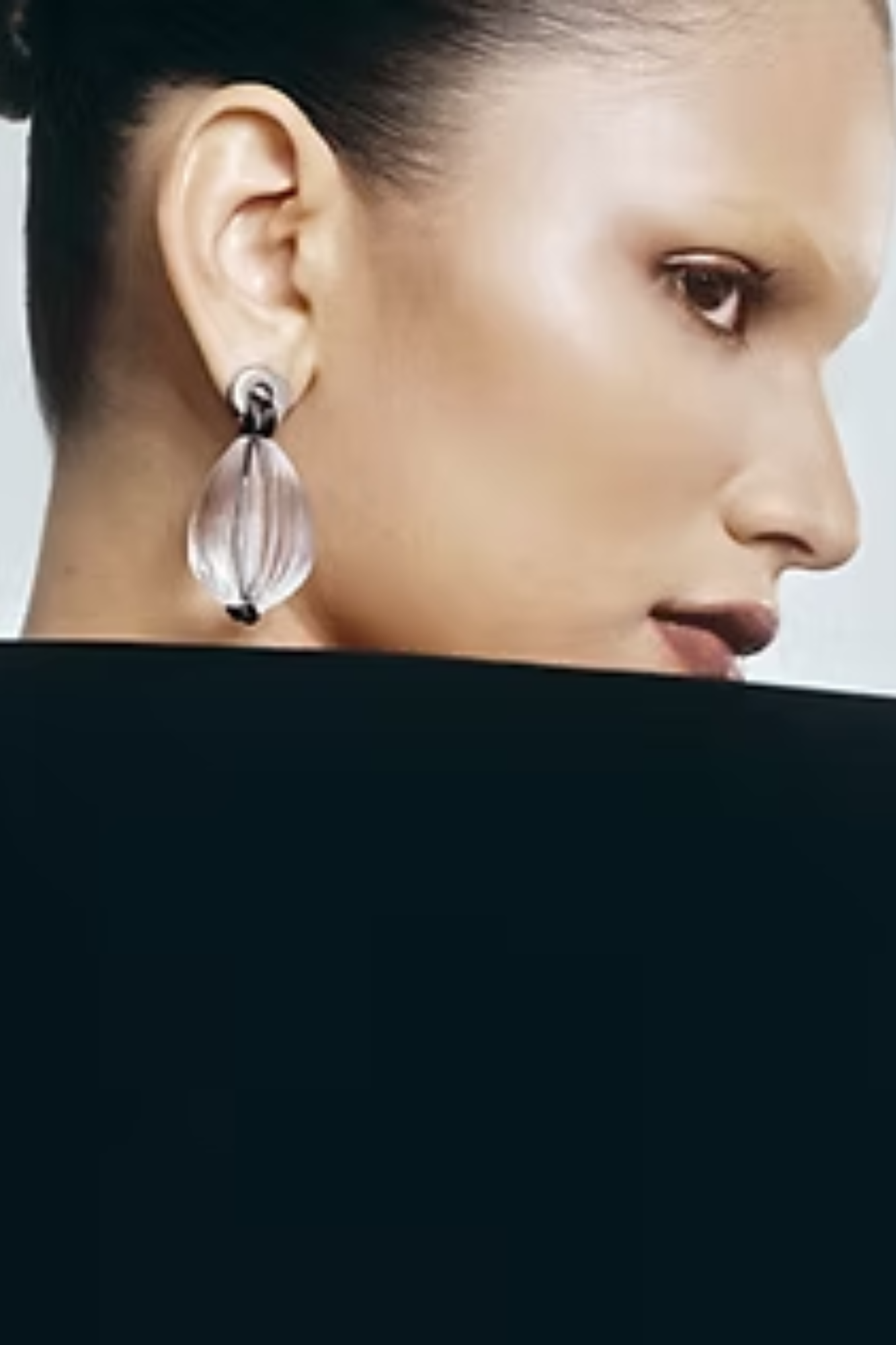 BRINCOS AMPULHETA DESCONSTRUÍDA