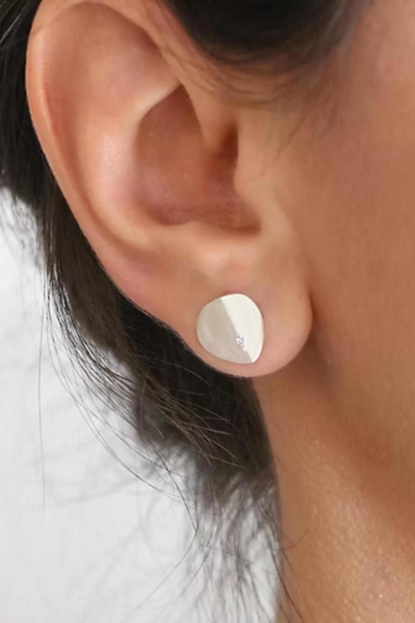 BRINCO LYGIA COM DIAMANTE