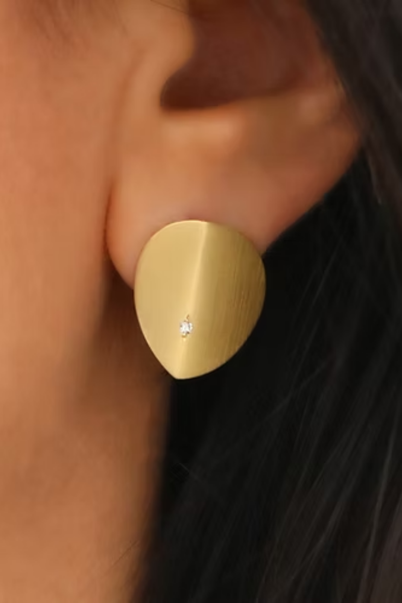 BRINCO LYGIA COM DIAMANTE