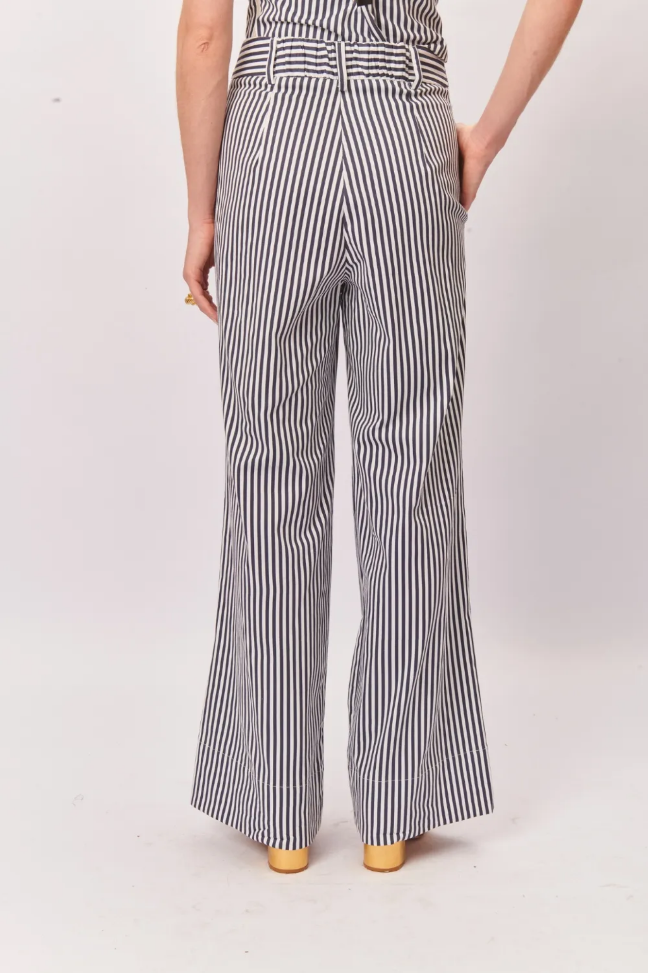 CALÇA AVRA