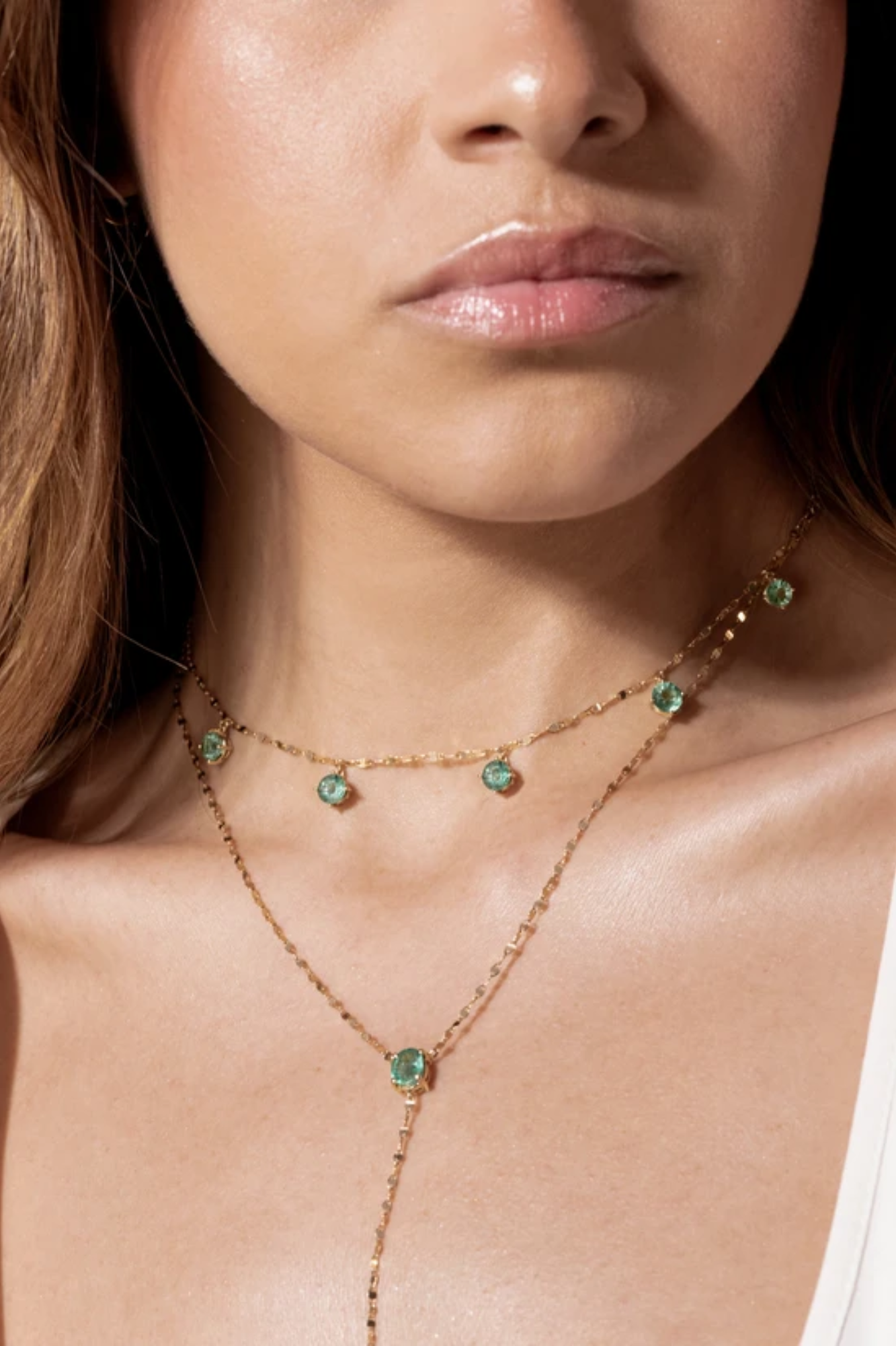 COLAR SHINY ESMERALDA DOTS