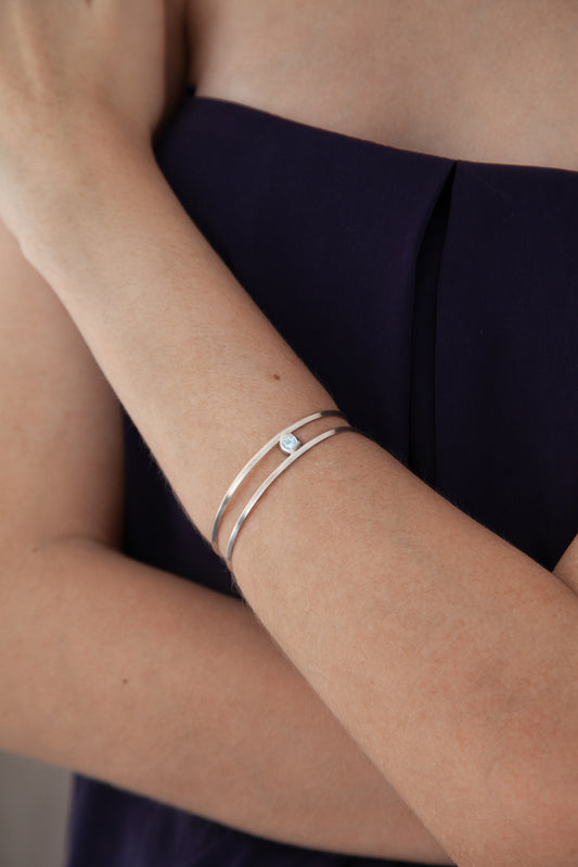PULSEIRA LIZ COM TOPAZIO SKY